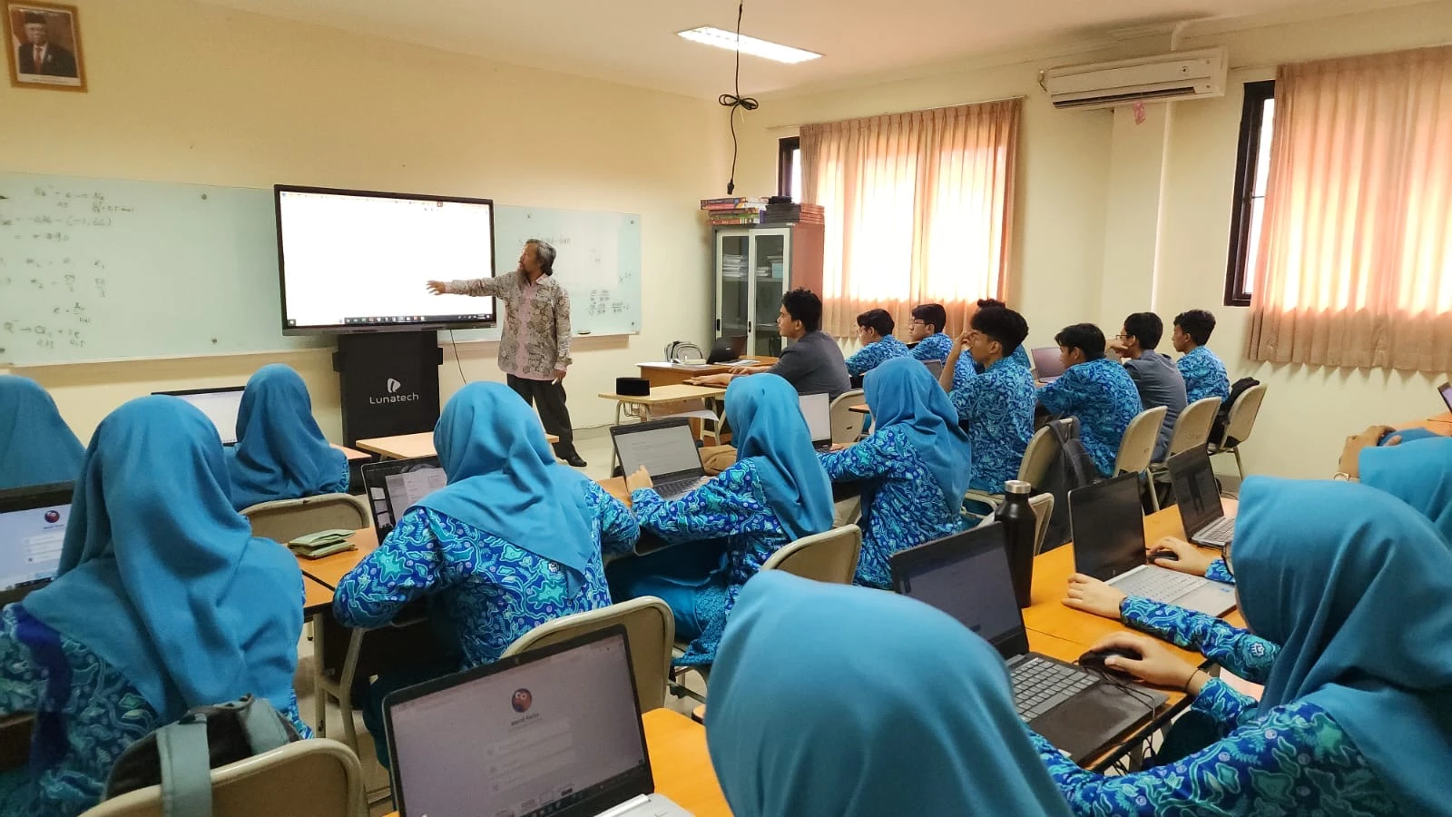 MAN IC Serpong Cetak Sejarah Jadi Madrasah Pertama Berstatus IB World School