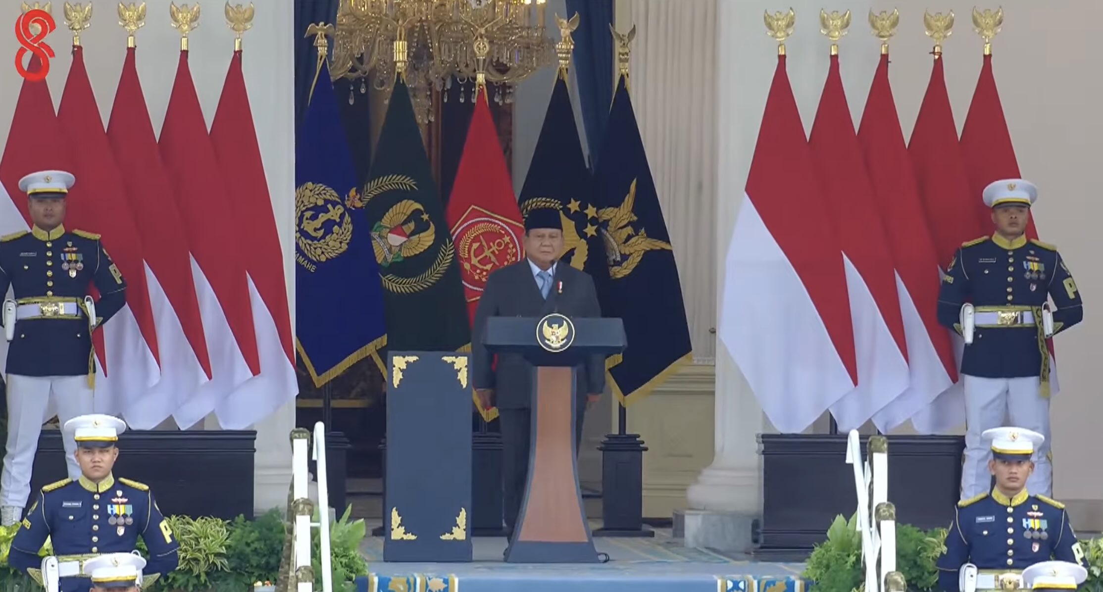 Prabowo Lantik 1.177 Perwira TNI-Polri di Istana Merdeka