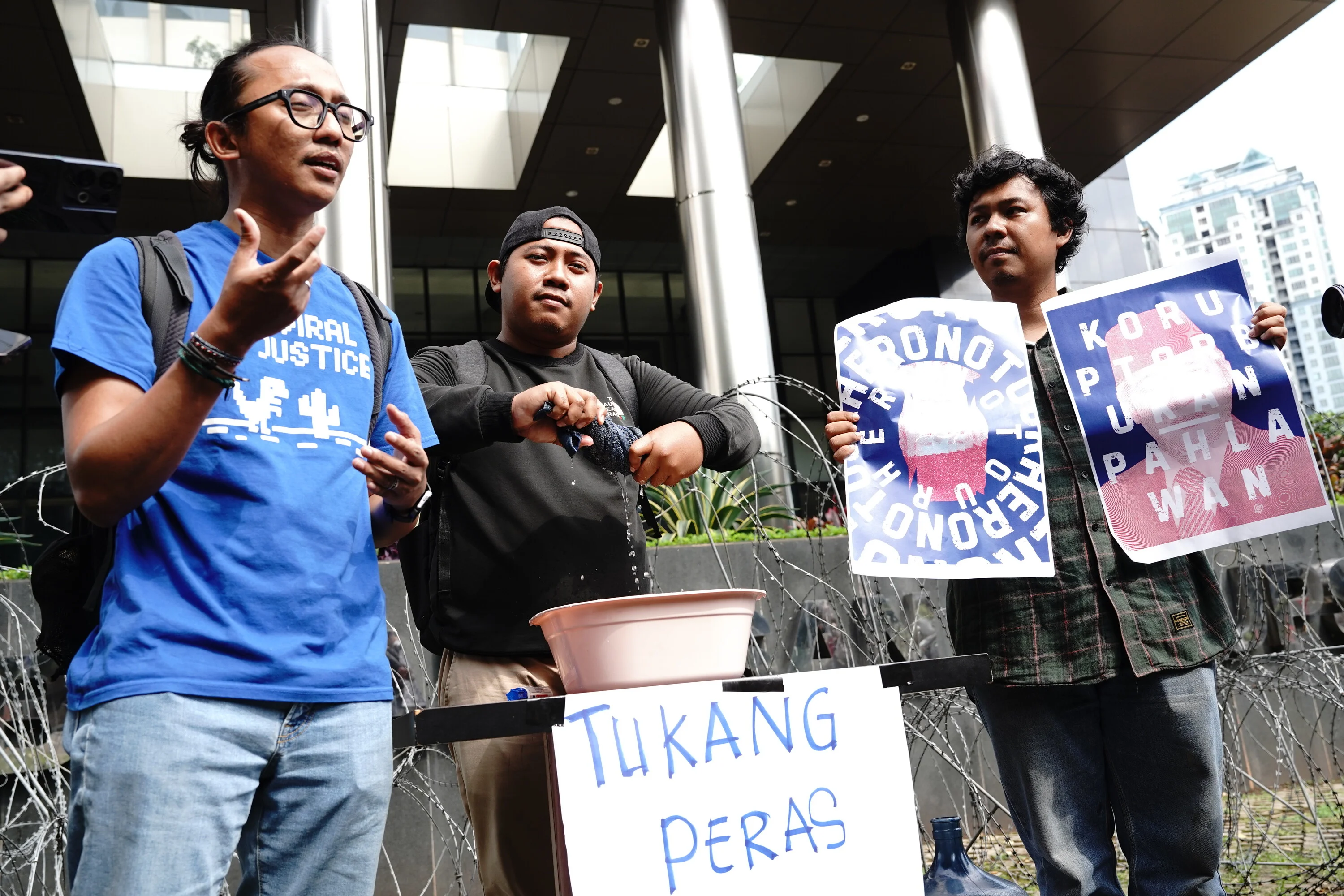 Diduga Lakukan Pemerasan, 43 Anggota Polisi Dilaporkan ICW dan KontraS ke KPK