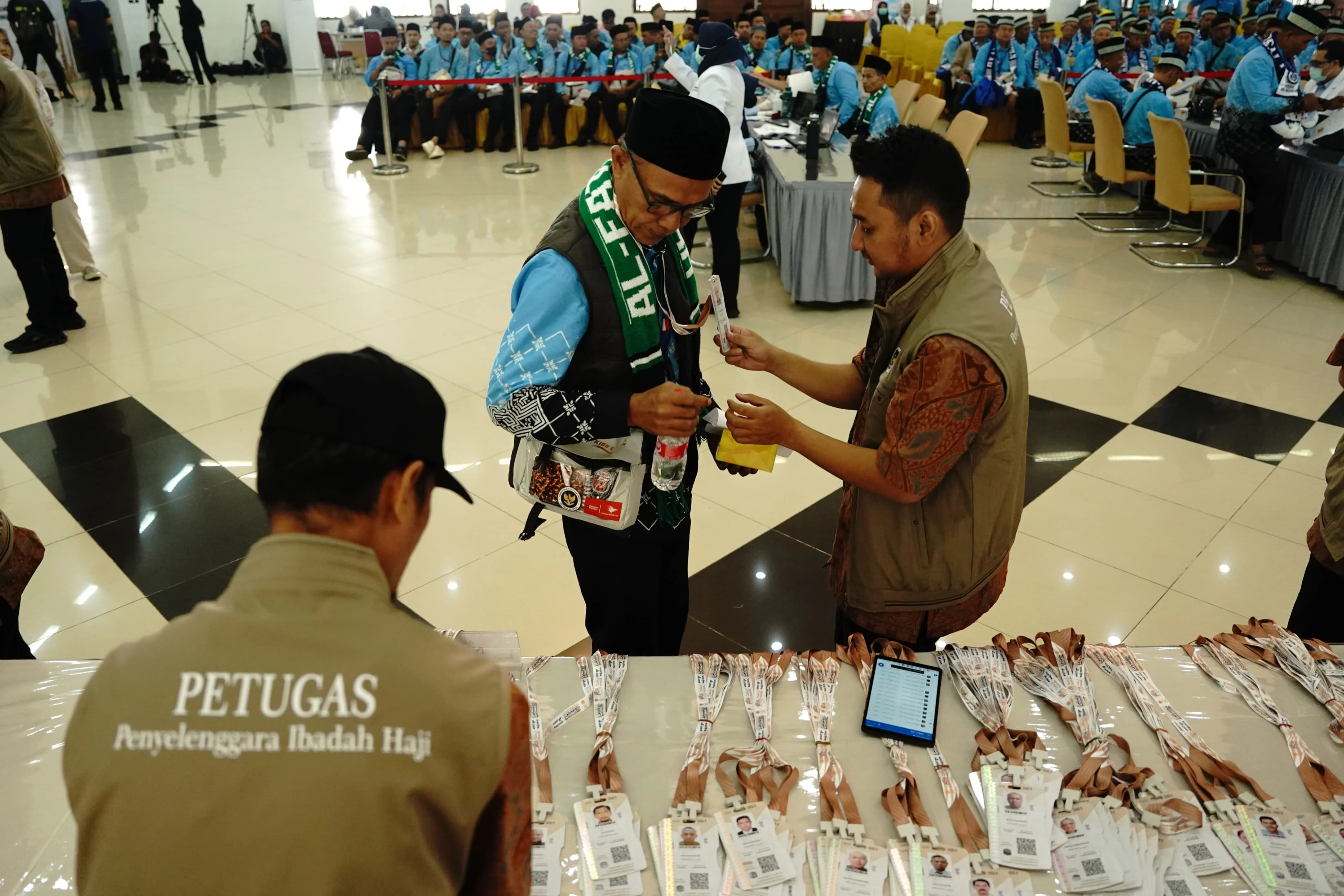 Jemaah Haji, Embarkasi, Asrama Haji, Pondok Gede, Haji 2026, Petugas Haji, Paspor, Kartu Nusuk