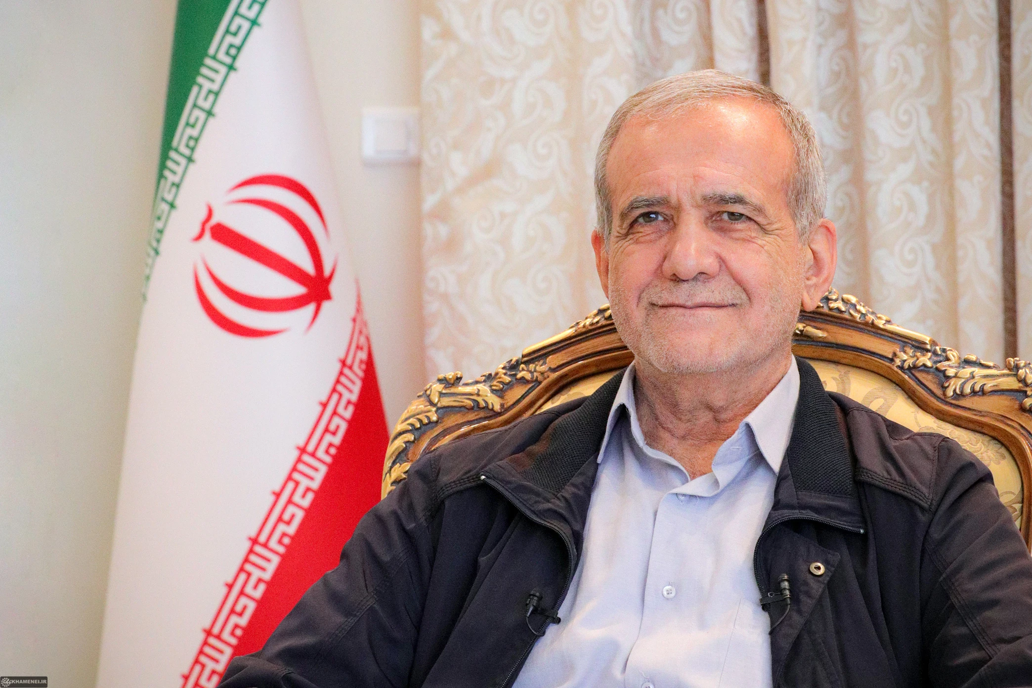 Presiden Iran Pezeshkian Surati Rakyat AS Terkait Konflik Timur Tengah
