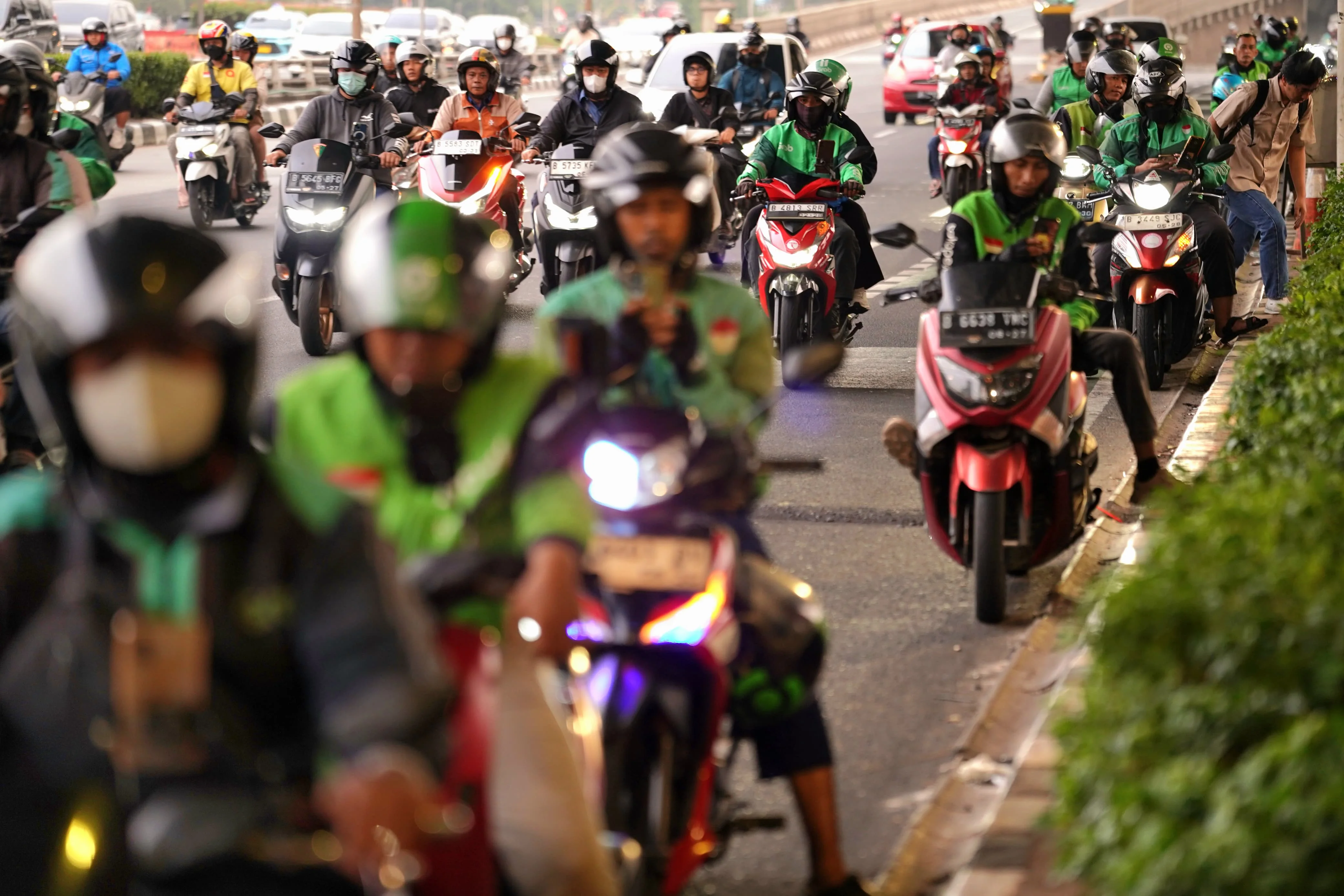 Ojek Online, Ojek Daring, Ojol, BHR, Bantuan Hari Raya, Ojol UMKM, Ojek UMKM, UMKM, Ojek, Gojek, Grab, Maxim