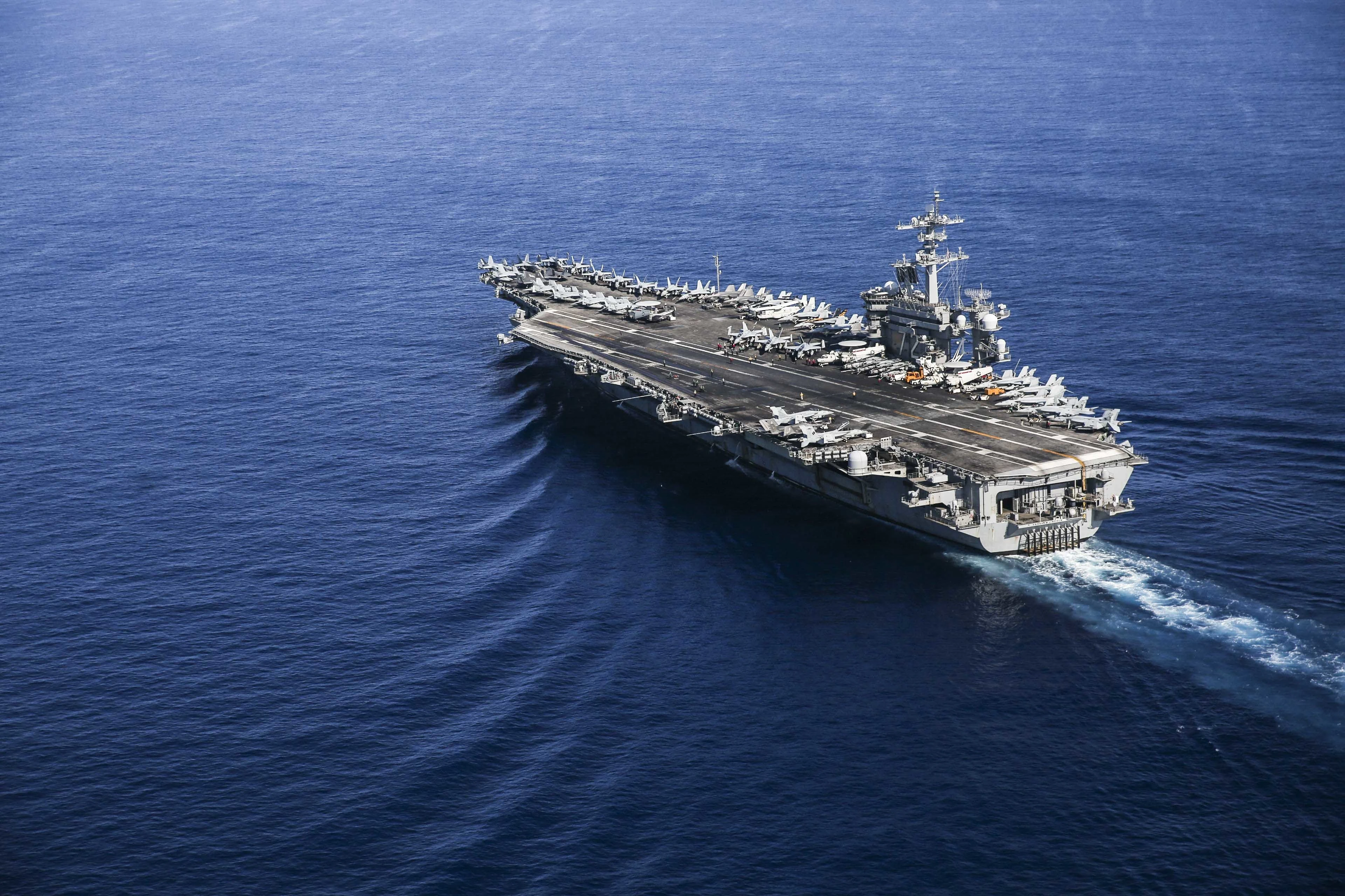 Saling Bentrok di Kapal Induk USS Abraham Lincoln, 7 Tentara AS Tewas