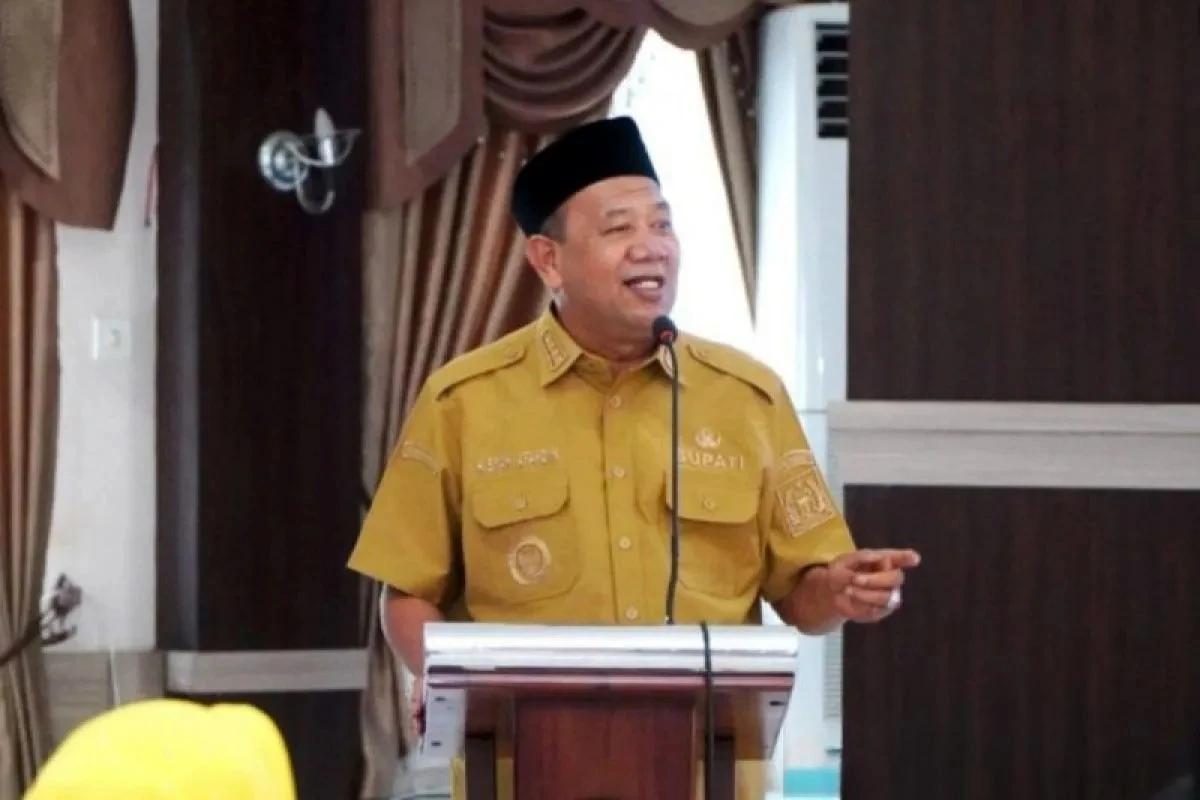 Terjaring OTT, Bupati Langkat Tiba di Gedung Merah Putih KPK