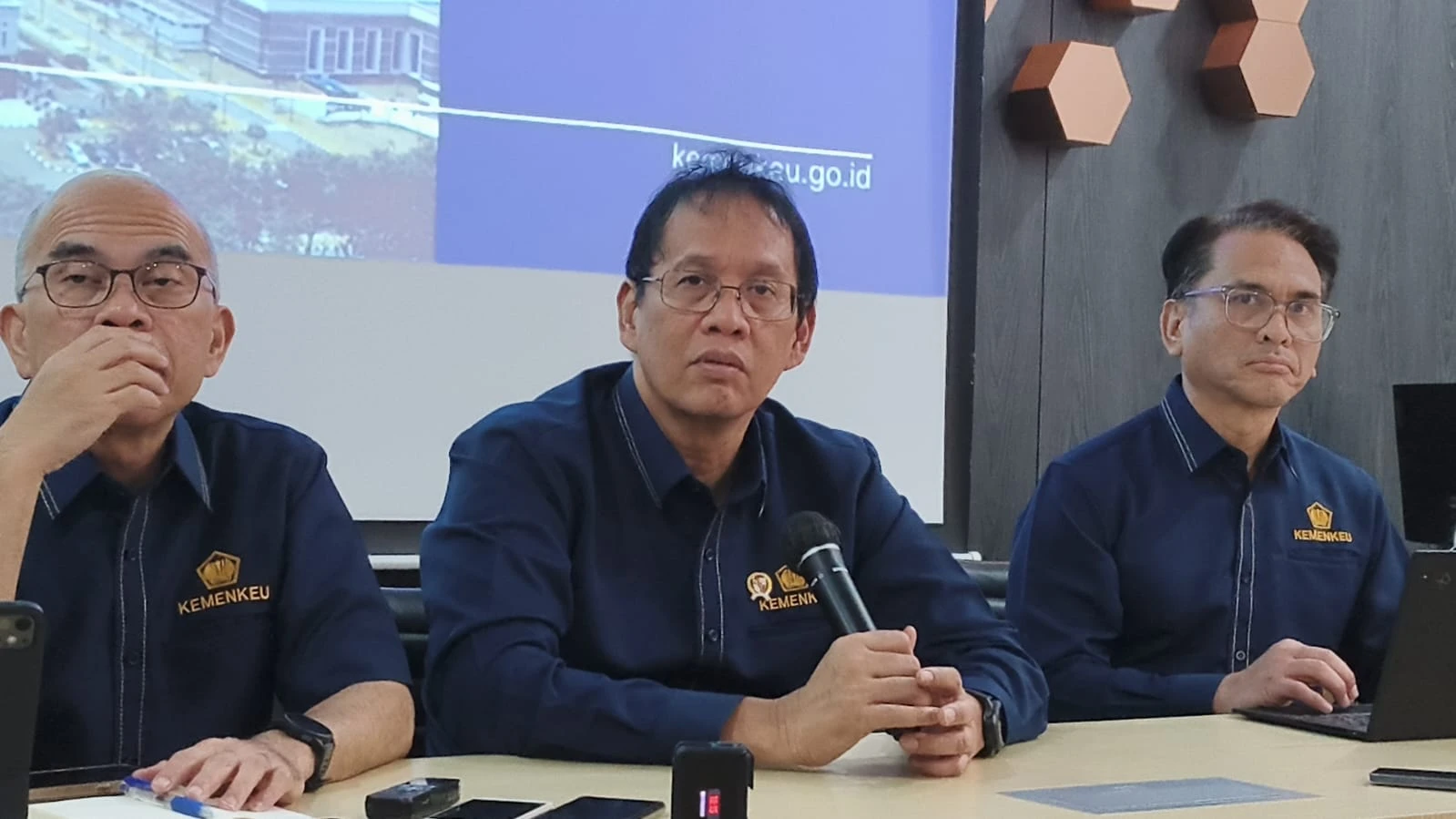 Purbaya Bantah Isu Penghapusan Batas Defisit APBN 3%, Tegaskan Tetap di Bawah 3%
