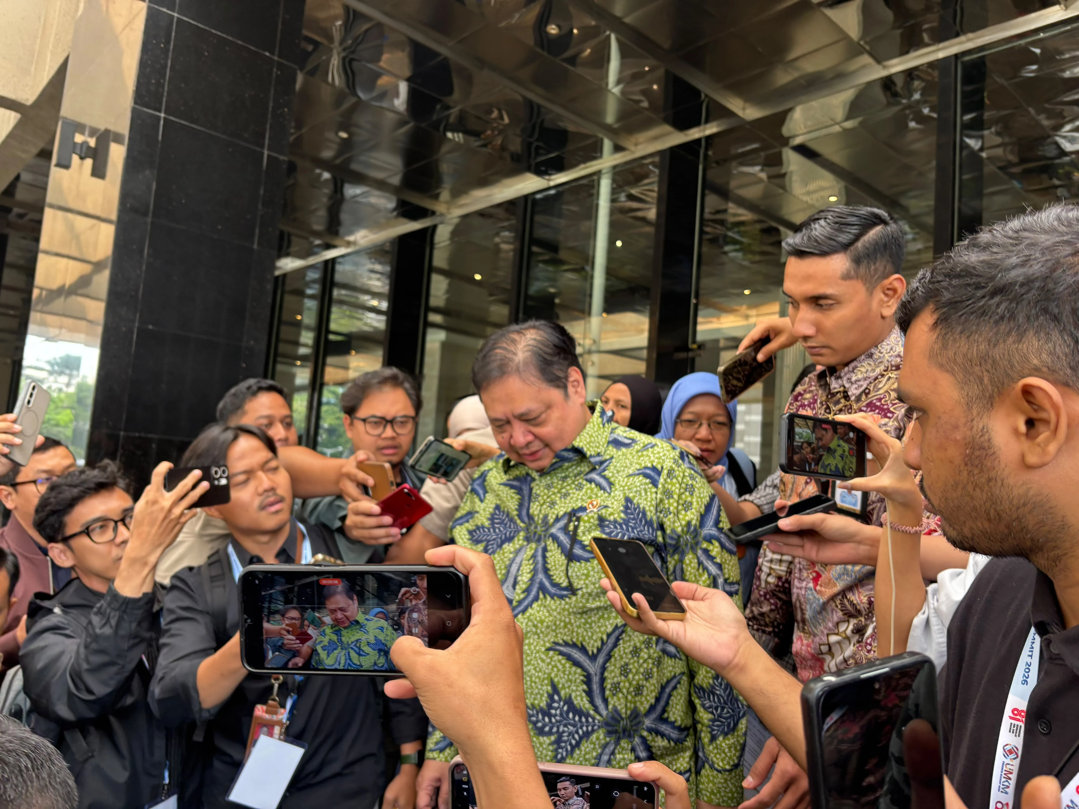 Destry Damayanti Kantongi Banyak Dukungan, Airlangga: Rupiah dan Pasar Modal Menguat