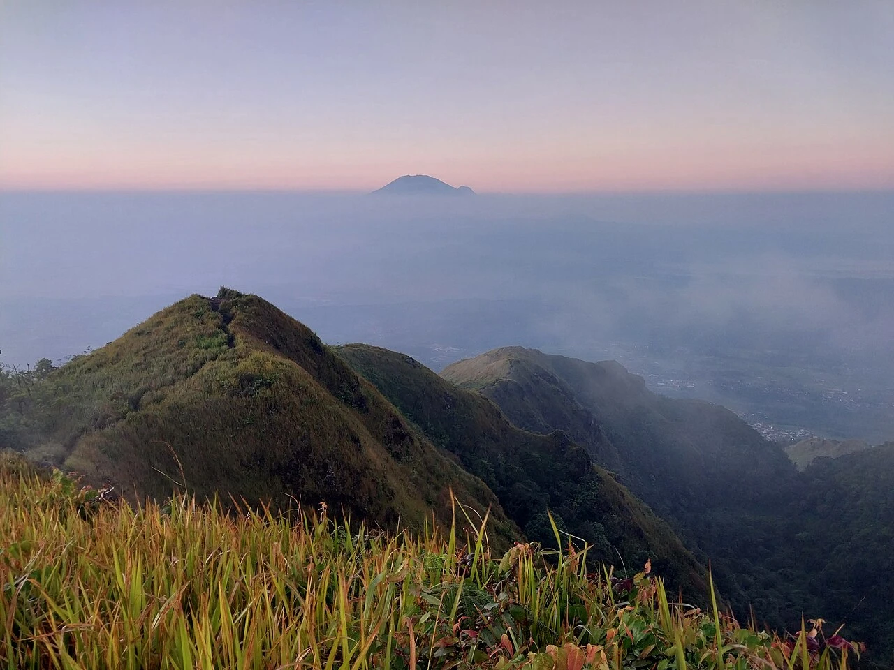 Ribuan Warga Tolak Proyek Panas Bumi Gunung Ungaran