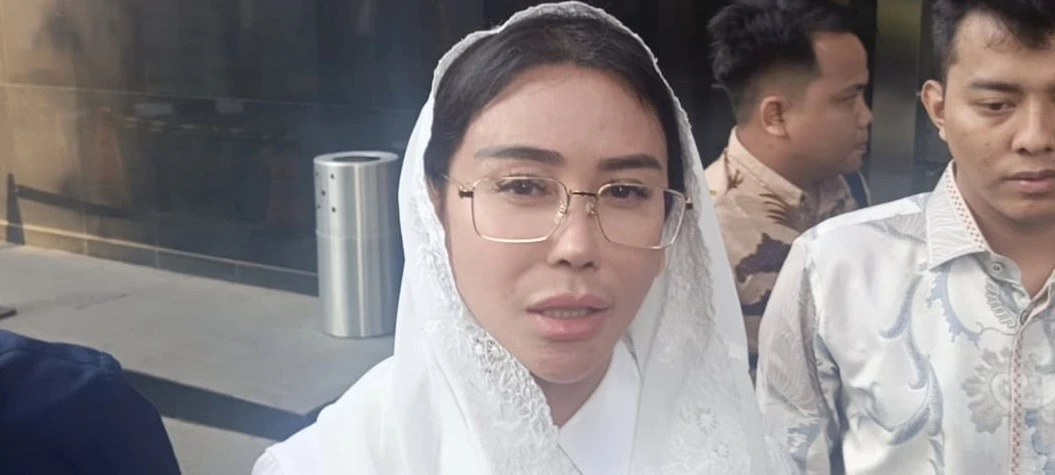 Penyanyi sekaligus Anggota DPRD Jakarta dari PAN, Bebizie Sri Mulyati