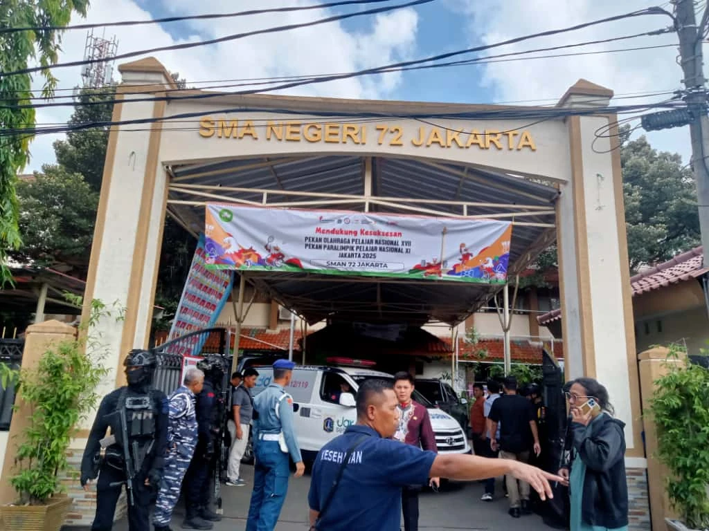 Pelaku Ledakan SMAN 72 Telah Ditemukan, Masih Dioperasi di RS
