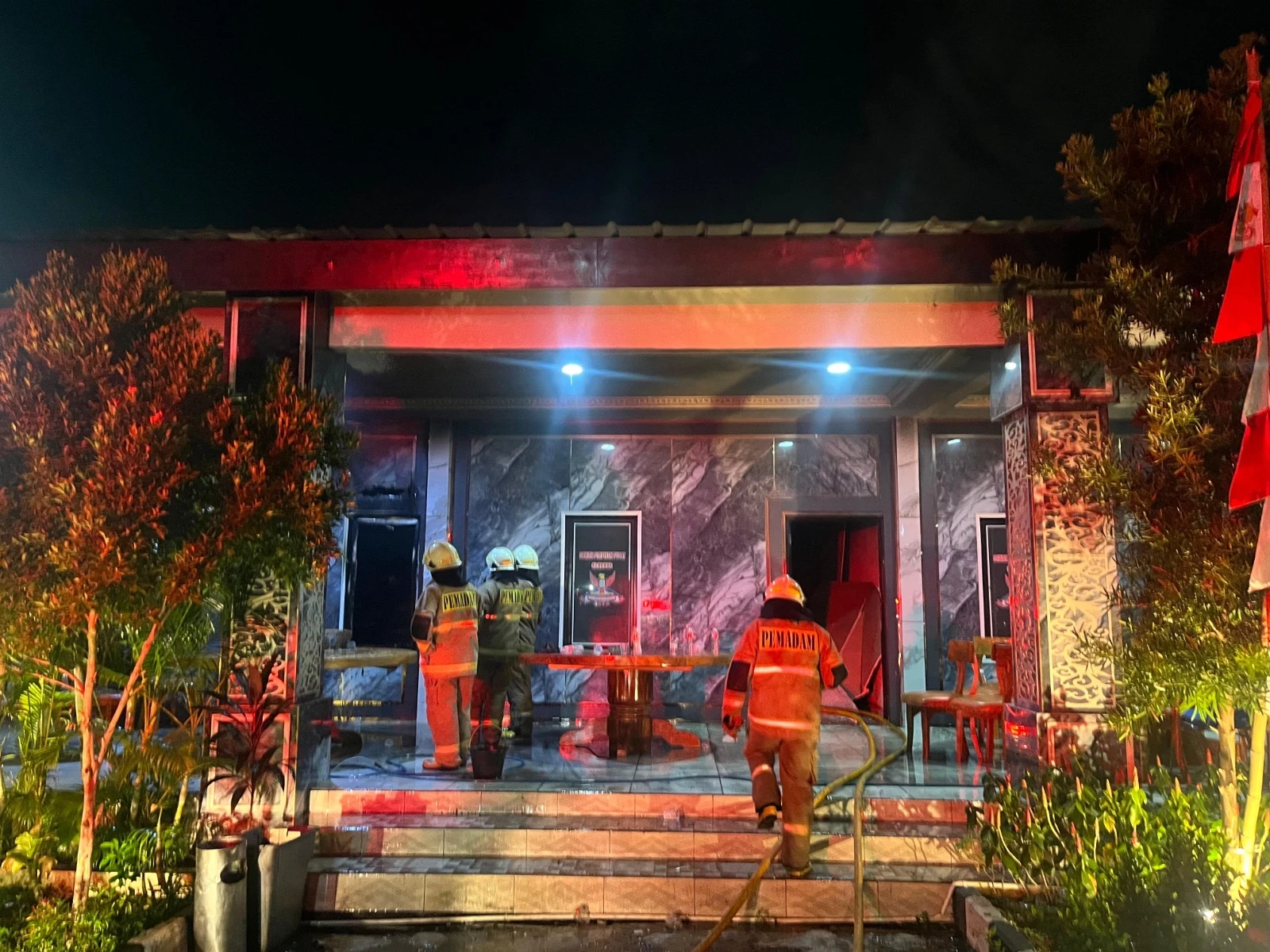 Posko Ormas GRIB di Kebon Jeruk Terbakar Dini Hari