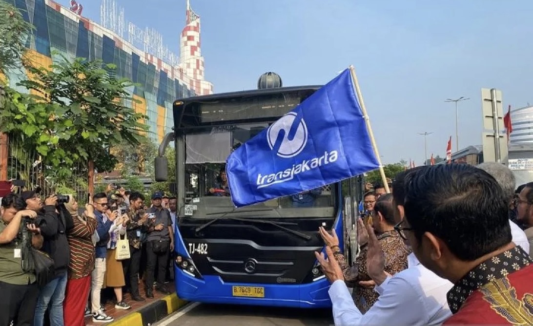 Peluncuran rute baru transjakarta
