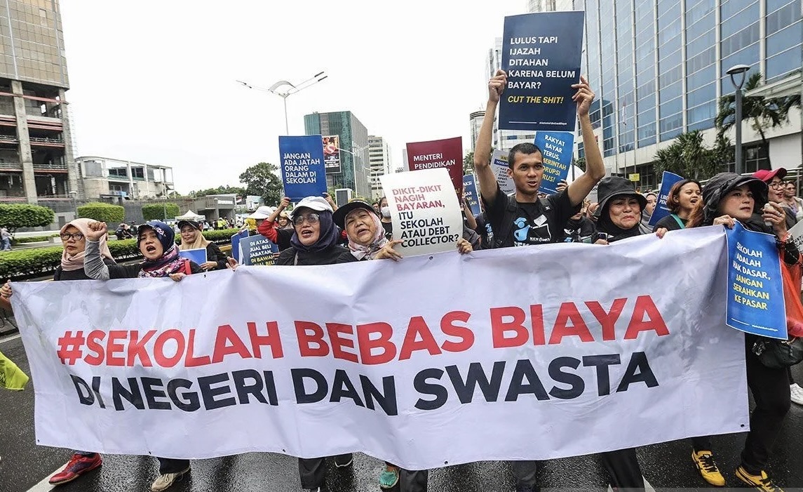 sekolah gratis