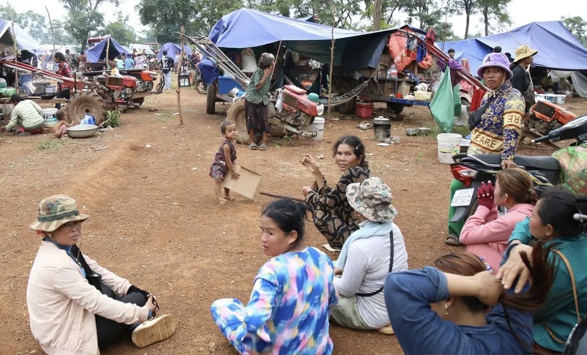 Pengusnu Kamboja terdampak perang Kamboja - Thailand