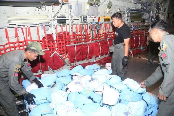 gempa ntt, tni au, bantuan