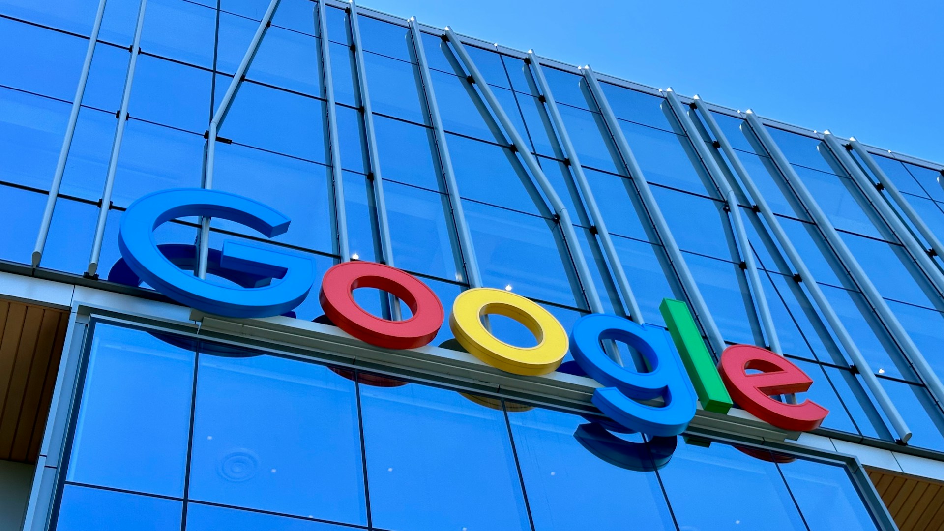 Google Kena Denda Rp16 Triliun, Trump Murka ke Uni Eropa