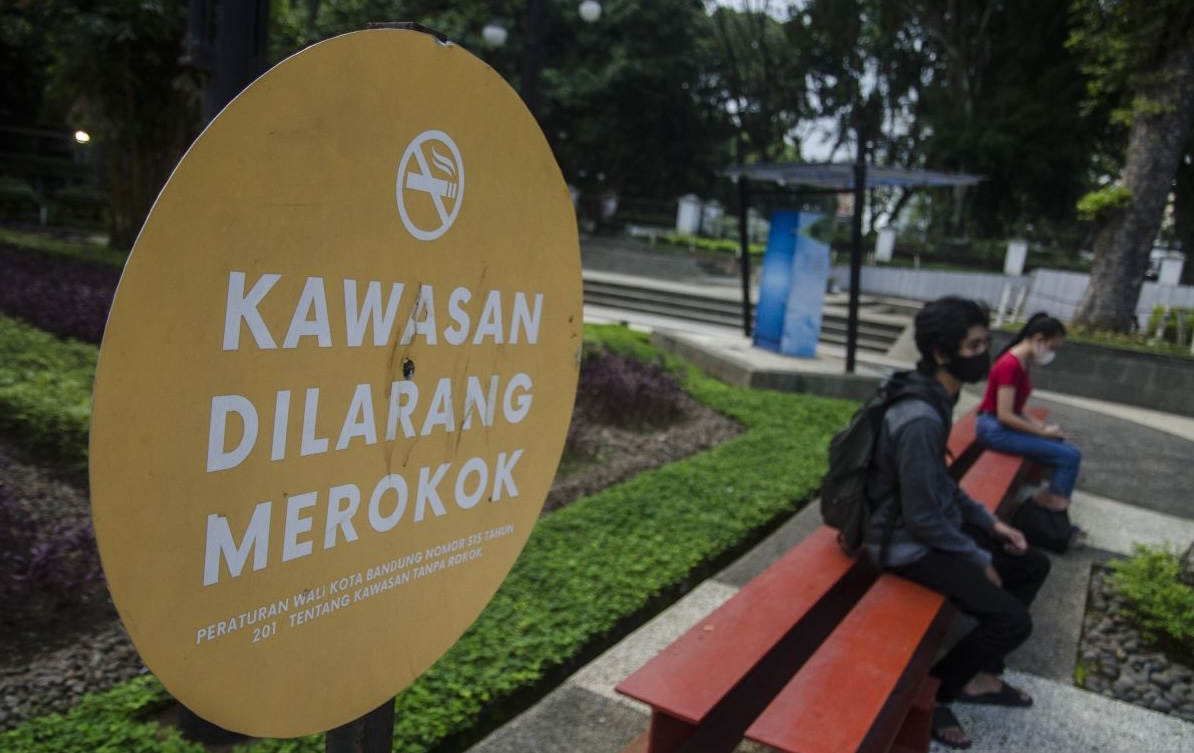 DPRD DKI: Raperda KTR Bukan Melarang, Hanya Batasi Perokok