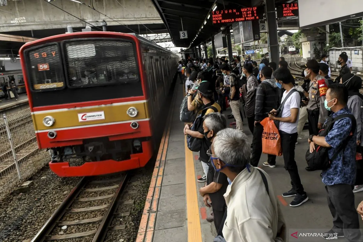 Capek di Jalan atau Capek di Kantor, Mana yang Lebih Bikin Stres?