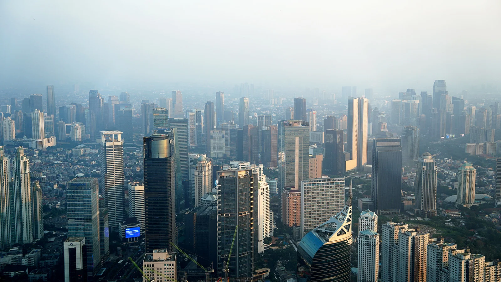 Gedung Bertingkat, Pertumbuhan Ekonomi, Ekonomi, Penanaman Modal, Investasi, Ekonomi Indonesia, Realisasi Investasi