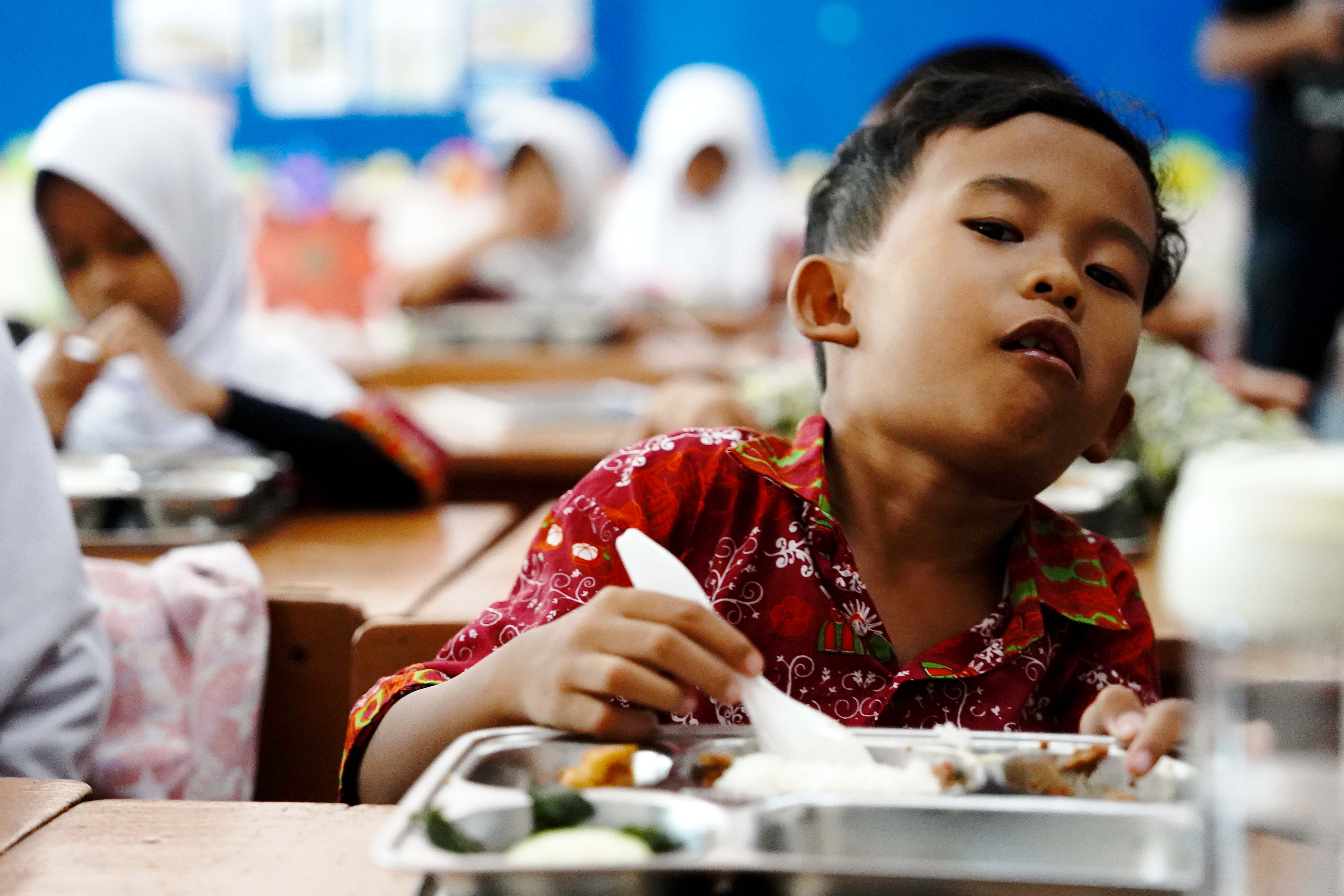Siapa di Balik Dapur MBG? ICW Temukan Yayasan Terafiliasi Parpol sampai Pendukung Presiden