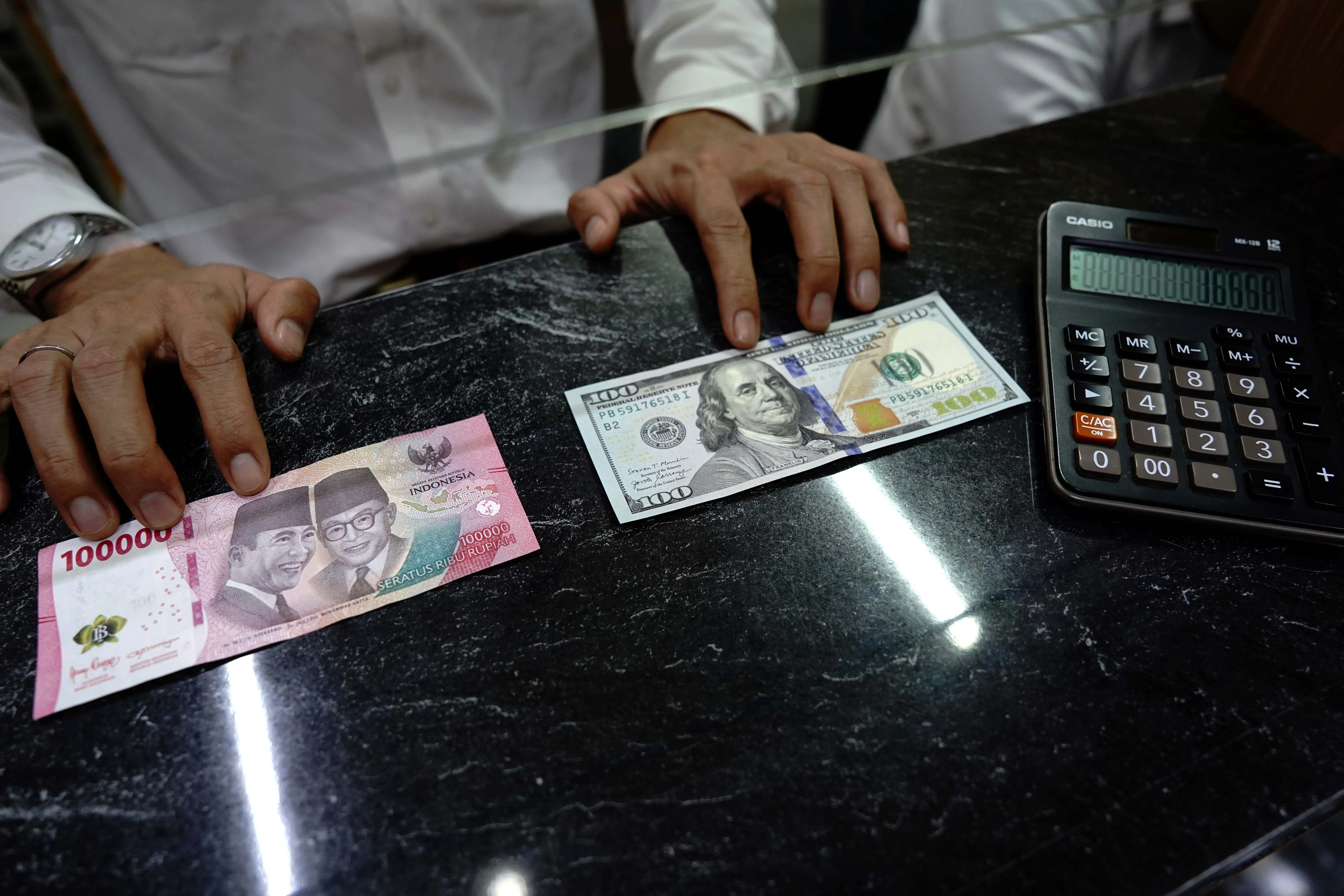 Rupiah Hari Ini 6 Januari 2025 Melemah Tertekan Data Ekonomi AS