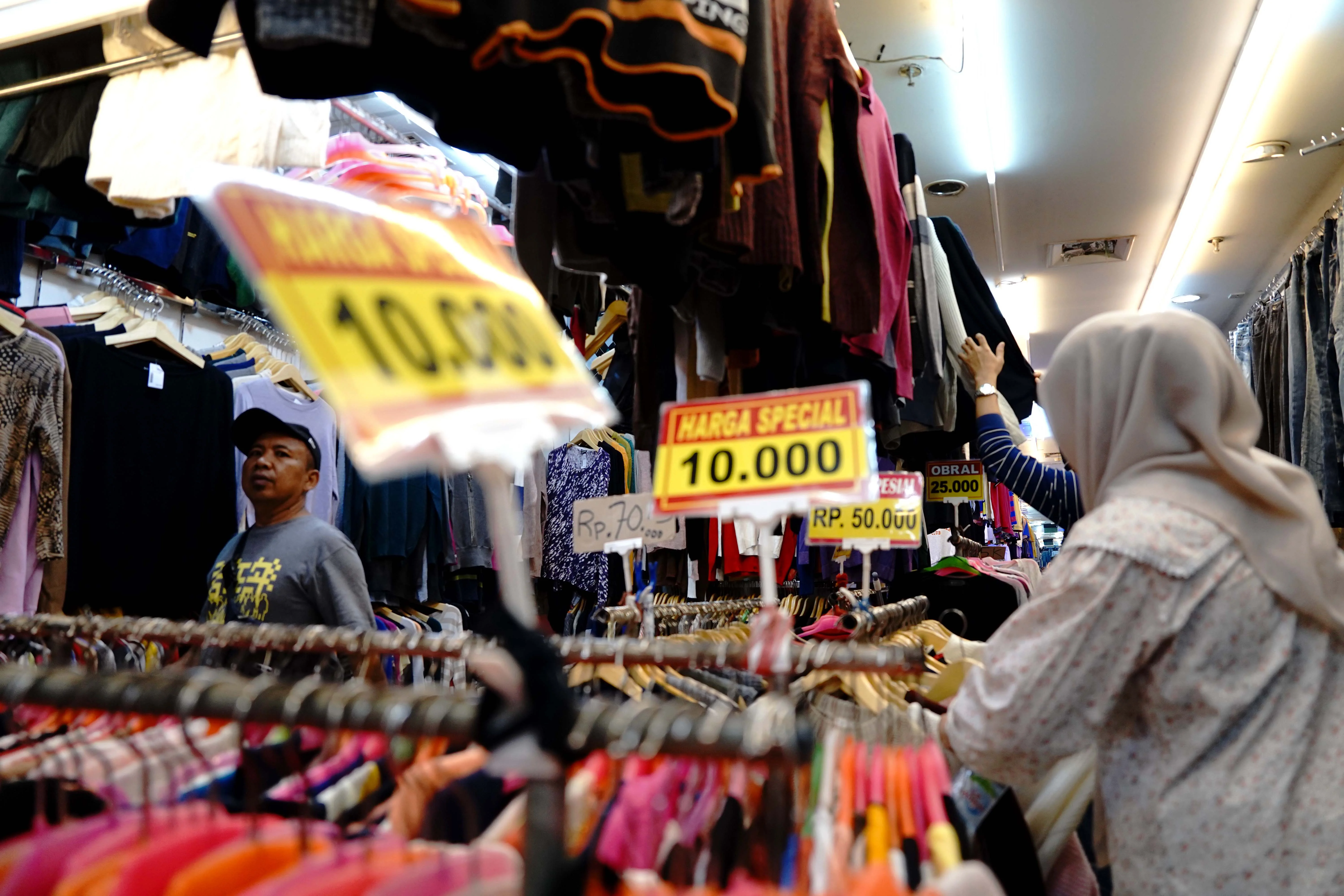 Mengenal Thrifting: Pengertian, Kelebihan dan Kekurangannya