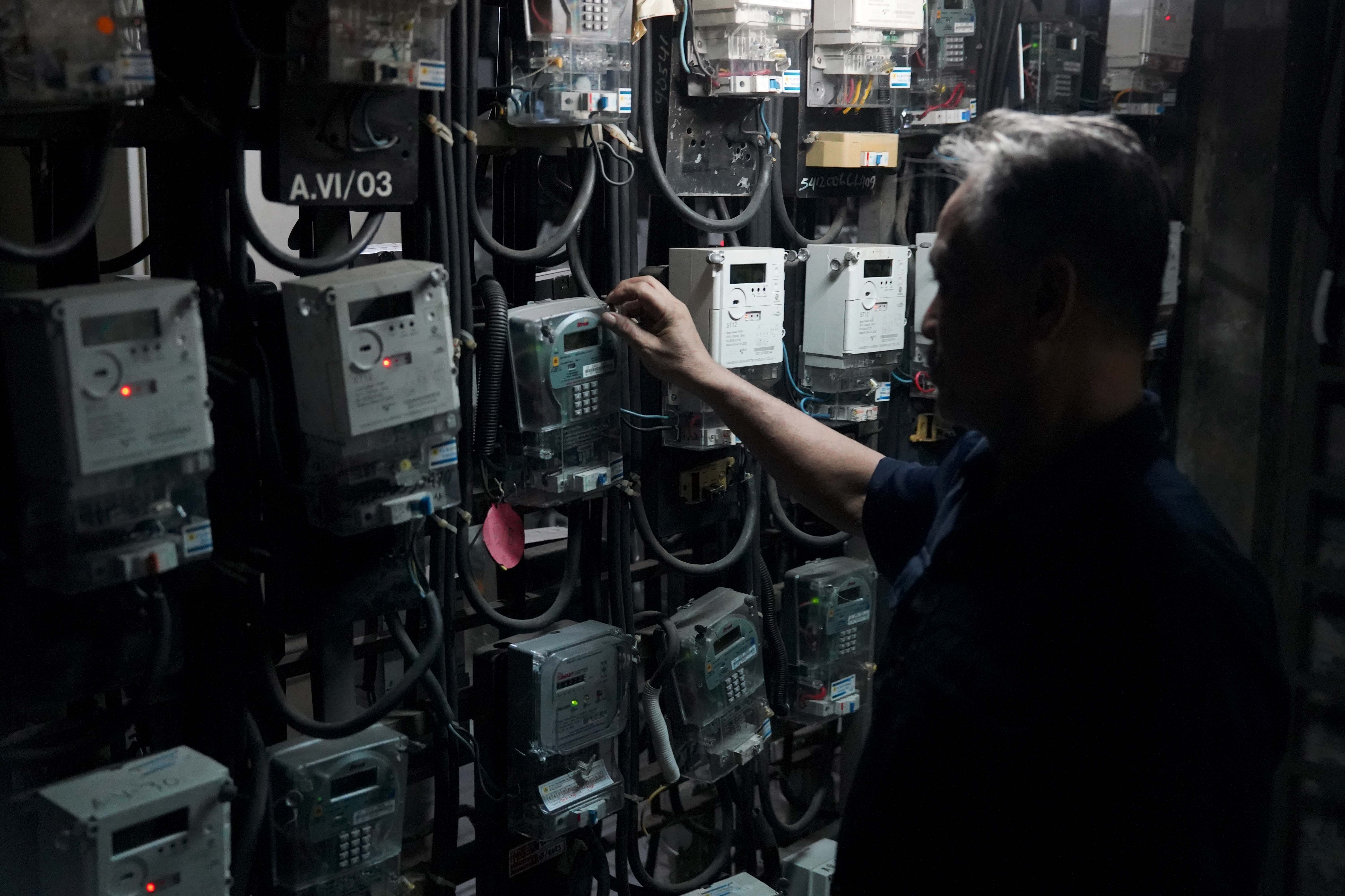 PLN Ungkap Penyebab Listrik Padam di Jakarta: Gangguan Gardu Induk, MRT Sempat Blackout