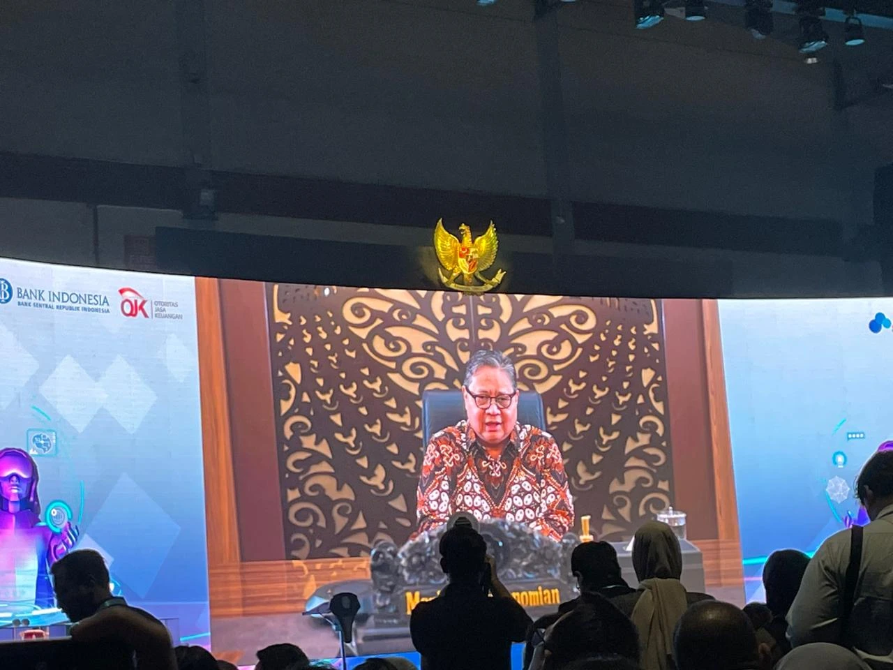 Airlangga Optimis Ekonomi Digital Bakal Tembus 19,6% di 2045