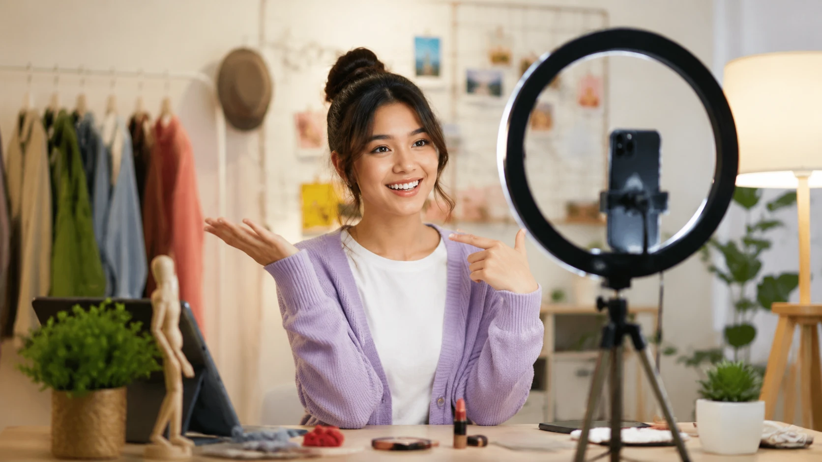 57% Generasi Muda Ingin Jadi Influencer, Tapi Hanya 4,7% yang Berpenghasilan