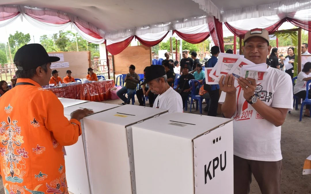 Mayoritas Orang Indonesia Pilih Partai Politik Bukan karena Visi-Misinya Bagus