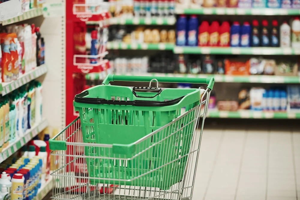 Trik Ubin Lantai dan Bunyi Roda Troli Bikin Pembeli Belanja Makin Lama di Supermarket