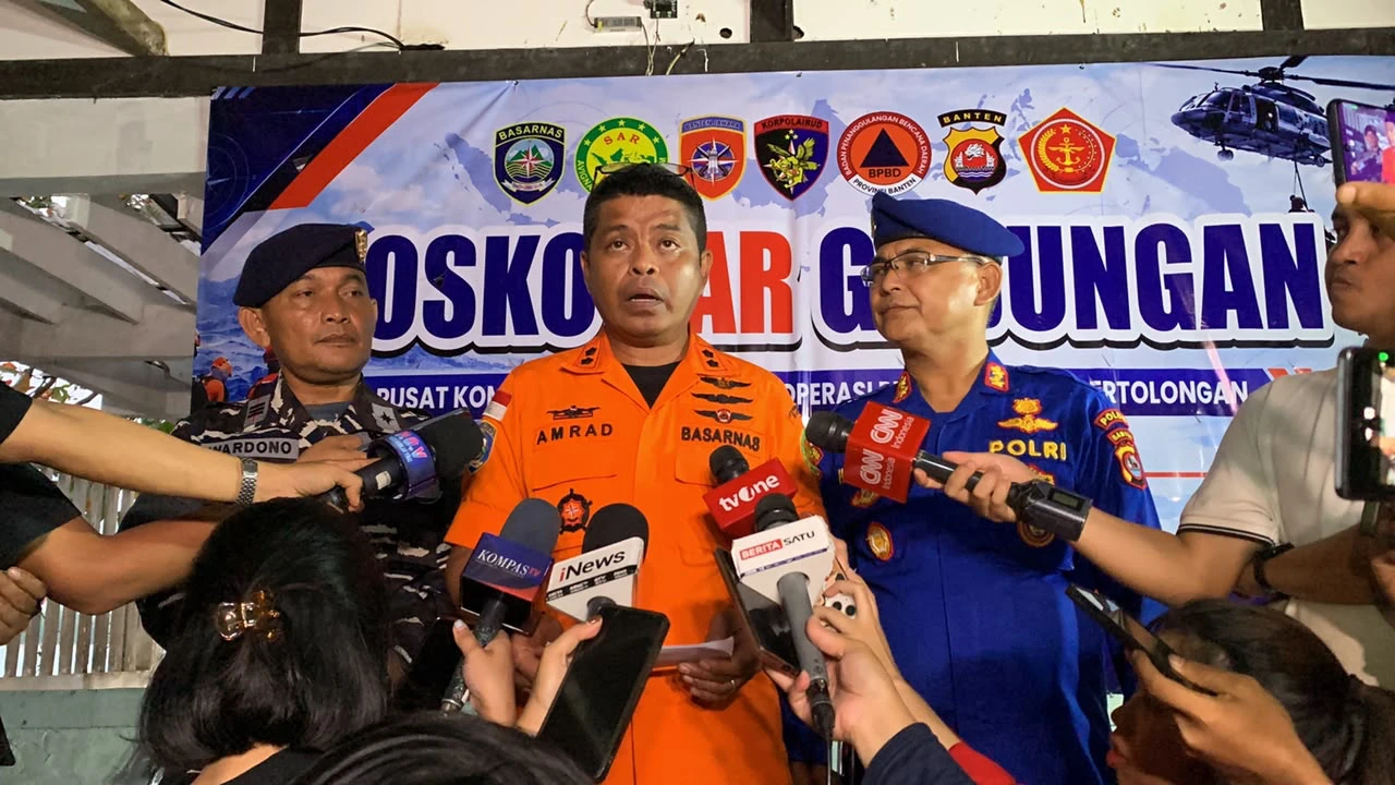 Hari Ketiga Pencarian 5 Jurnalis, Tim SAR Perluas Penyisiran ke Utara Krakatau