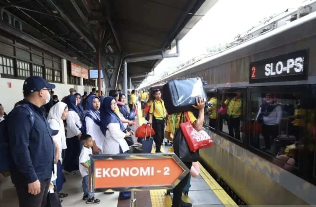 Libur Panjang Kenaikan Isa Almasih, Penjualan Tiket Kereta Tembus 142 Ribu