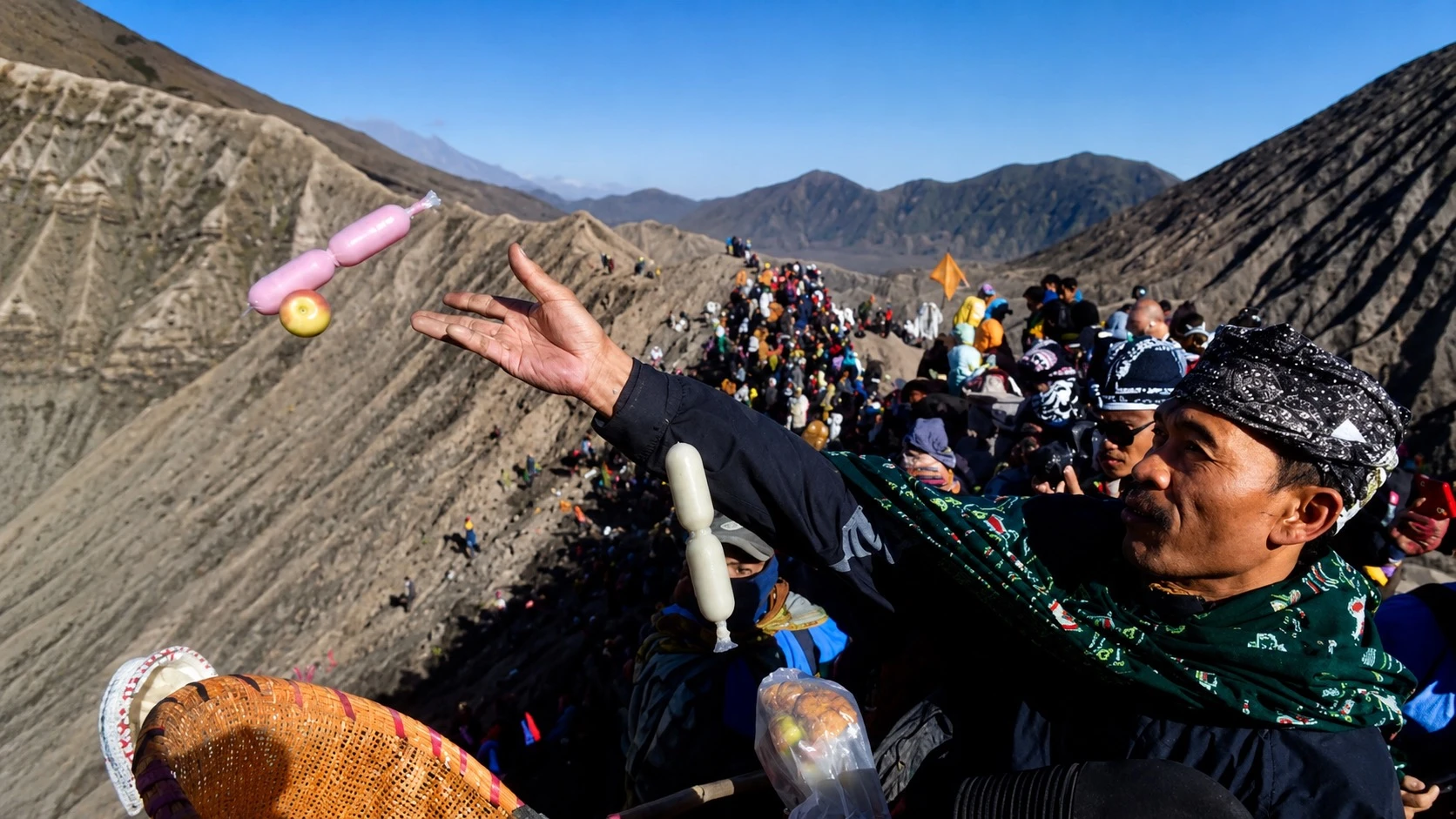 Bromo Ditutup Saat Yadnya Kasada 2026, Wisatawan Dilarang Masuk hingga 2 Juni