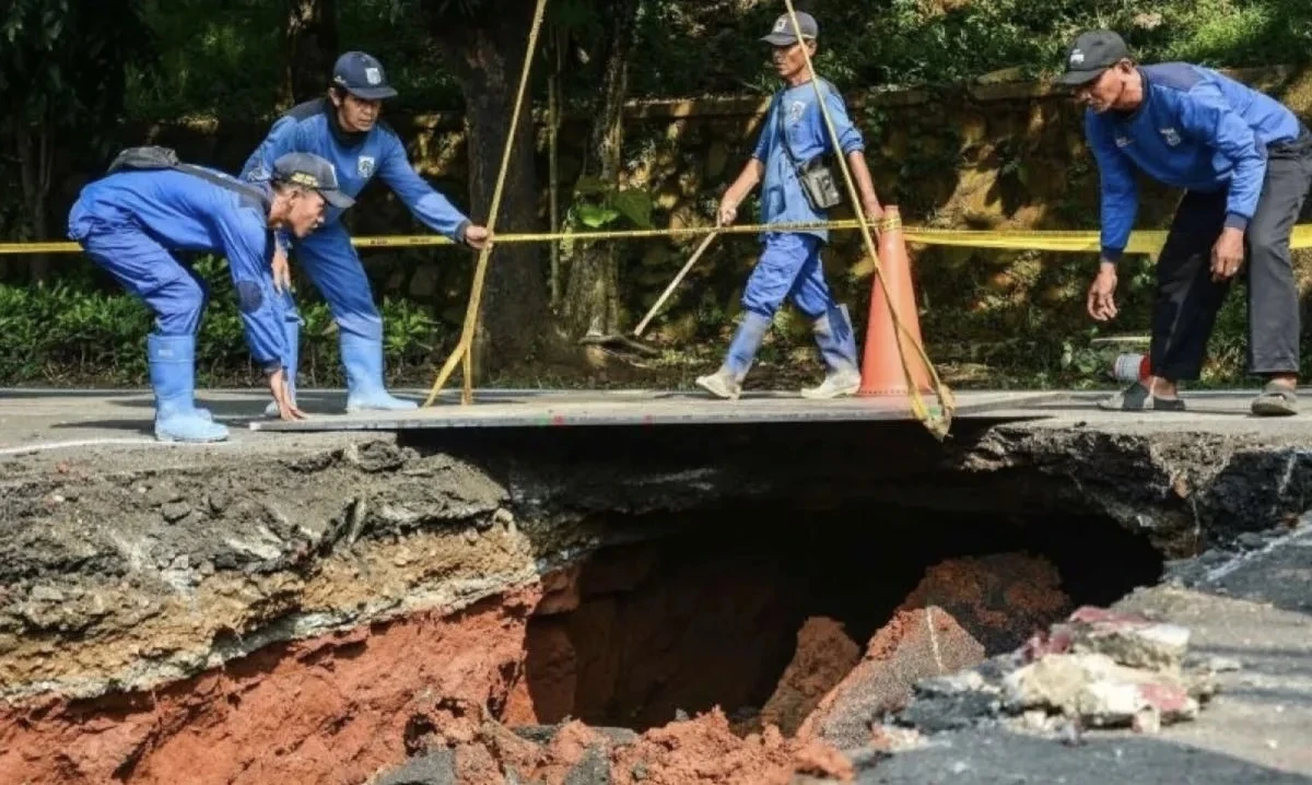 Cegah Jalan Amblas Terulang, Pemprov DKI Petakan Saluran Armco Tua di Jakarta