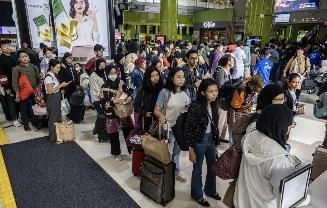 Libur Panjang, 683 Ribu Penumpang Naik Kereta dari Jakarta, Pasar Senen Jadi Stasiun Tersibuk