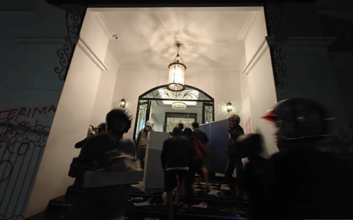 Penjarahan rumah pejabat