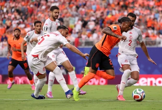 Belanda Bekuk Tunisia 3-1, Oranje Kunci Juara Grup F, Tunisia Tersingkir Tanpa Poin