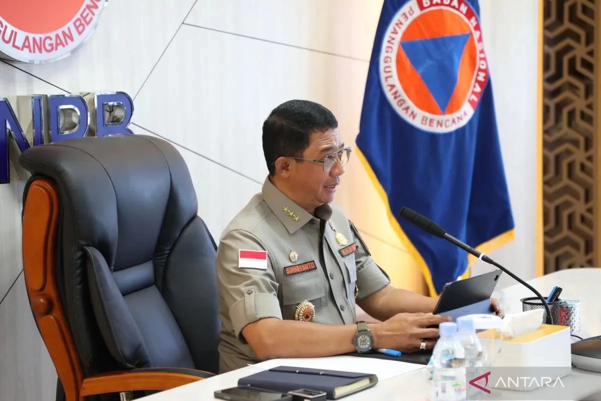 BNPB Terapkan OMC Hibrida Luruhkan Abu Anak Krakatau di 3 Provinsi