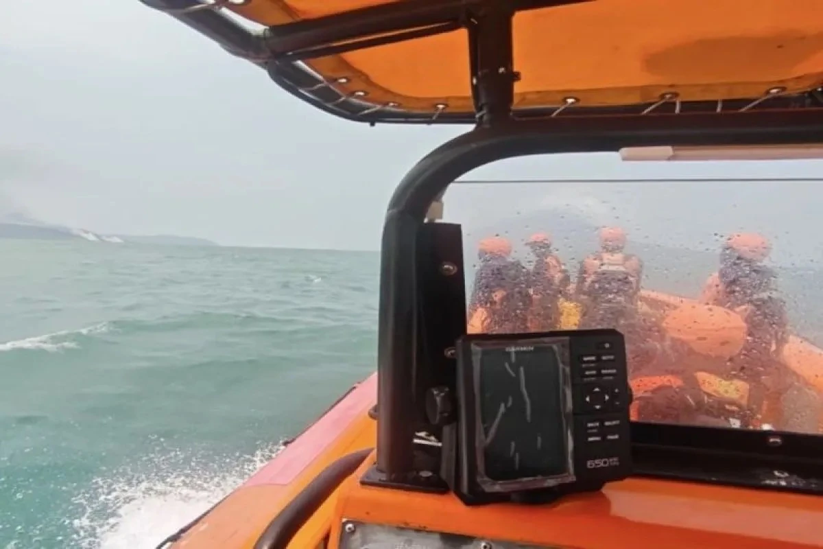 Pencarian 5 Jurnalis di Selat Sunda Masih Nihil, 3 KRI Ikut Dikerahkan