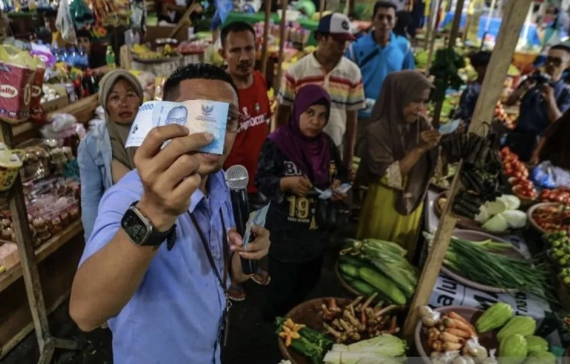 YKLI: Pelaku Usaha Tak Boleh Menolak Pembayaran Tunai