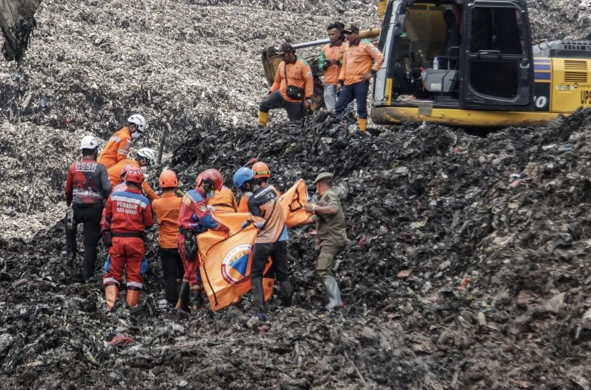 Statistik TPST Bantargebang: 7.000 Ton Sampah Jakarta per Hari dan Risiko Longsor