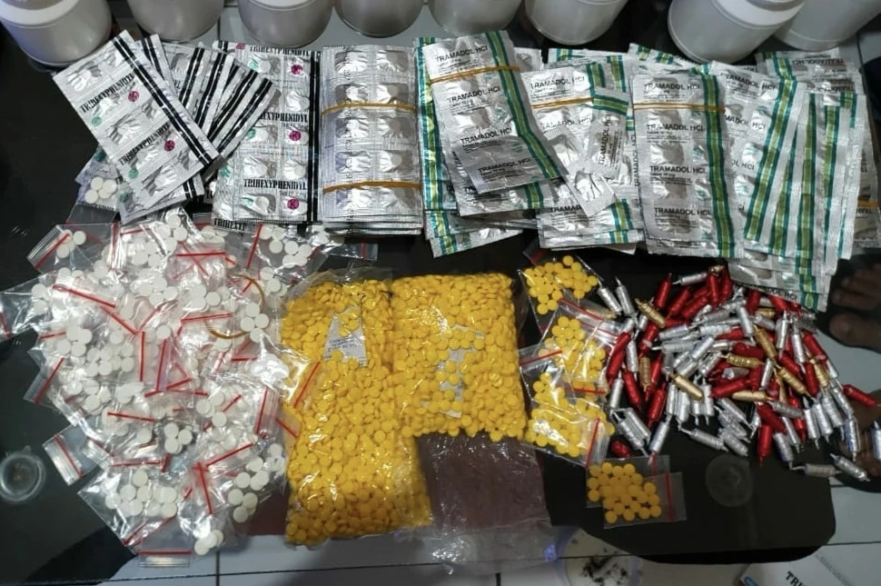 Sahroni Minta Polisi Usut Temuan Aktivitas Penjualan Tramadol Ilegal