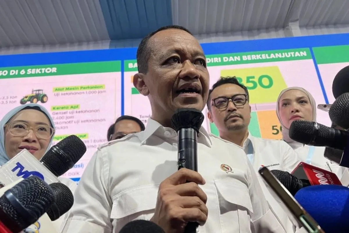 Bahlil Bakal Lobi Pramono Soal Bus Hidrogen TransJakarta