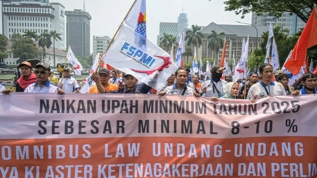 DKI Tunggu Aturan Pusat Soal Penetapan Upah Minimum 2026