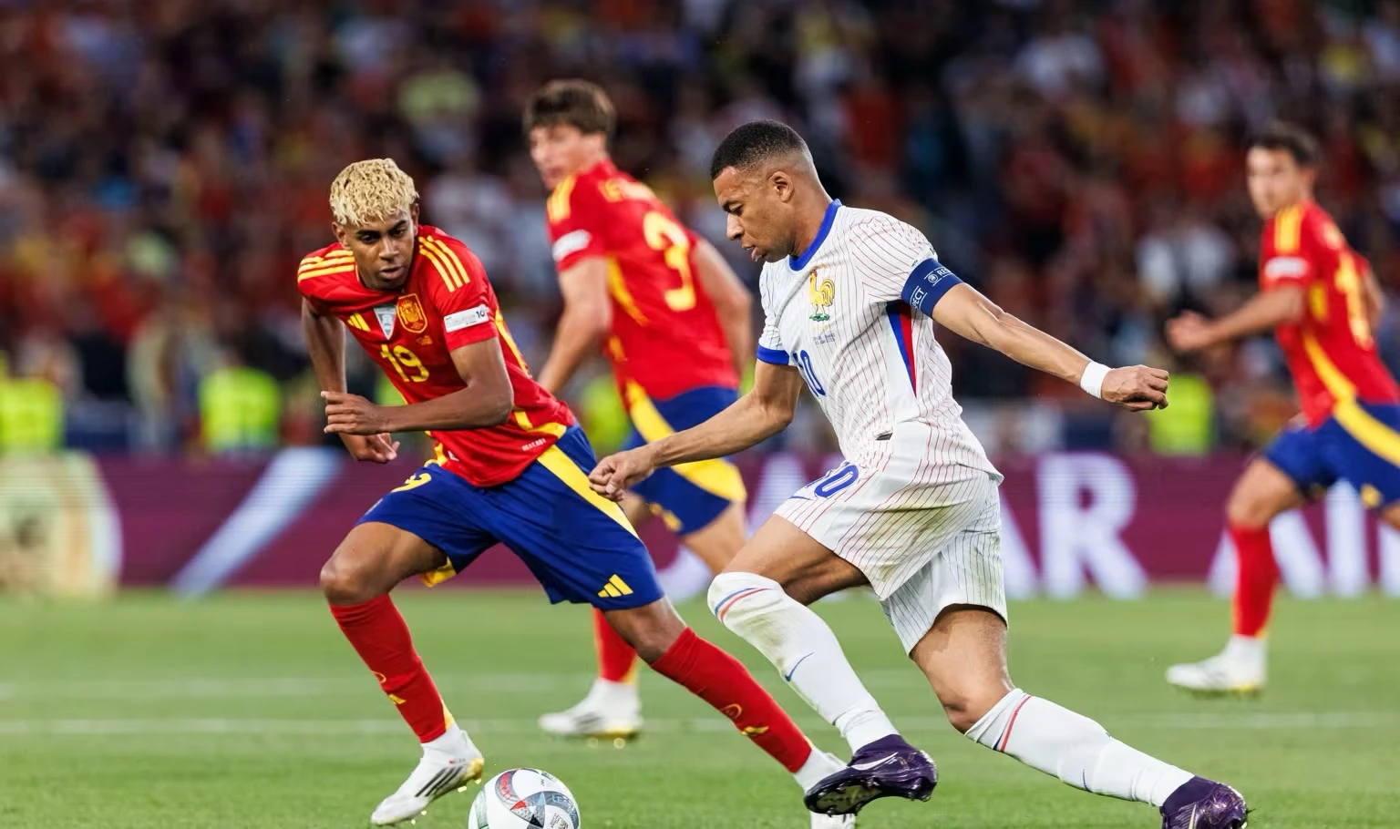Prediksi Semifinal Piala Dunia 2026; Prancis vs Spanyol: Duel Penguasaan Bola Lawan Raja Transisi