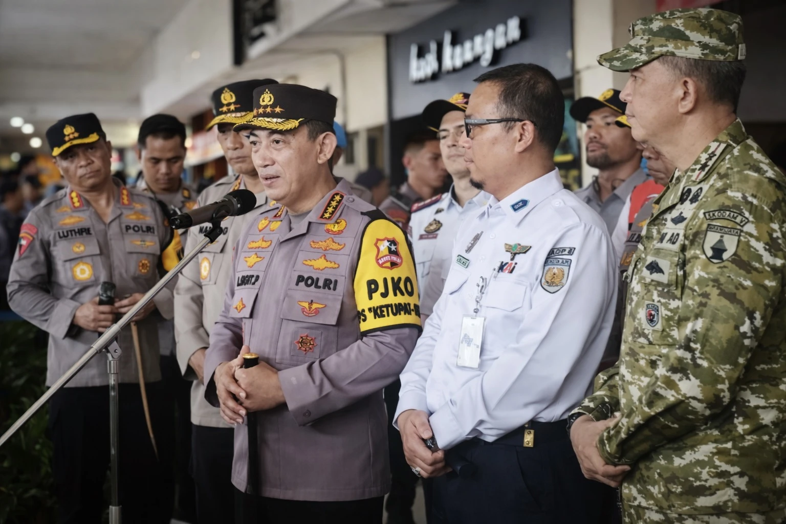 Presiden Perintahkan Kapolri Usut Tuntas Penyiraman Air Keras ke Aktivis
