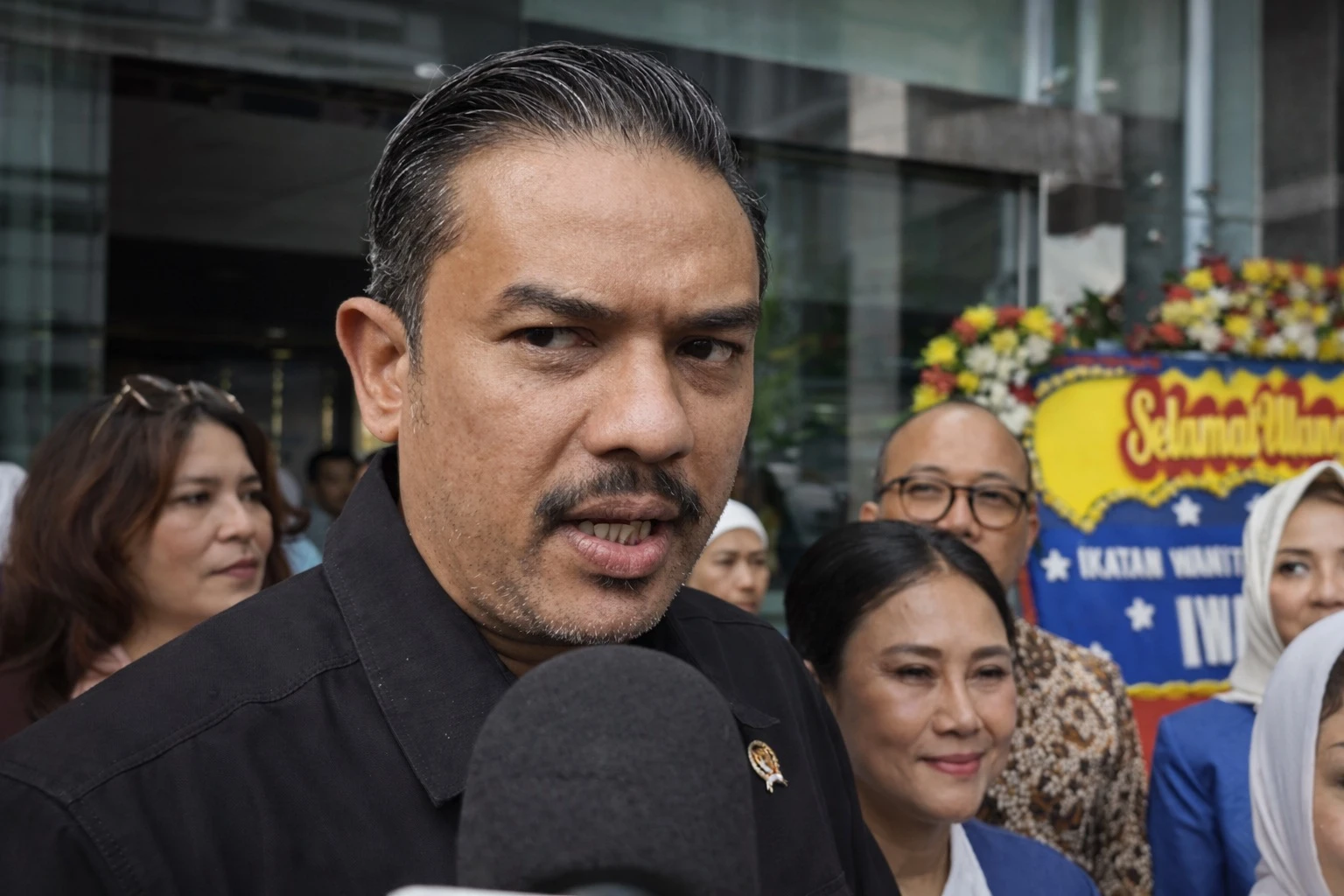 Menteri UMKM: Penindakan Blueray Cargo Momentum Lindungi UMKM dari Serbuan Barang KW