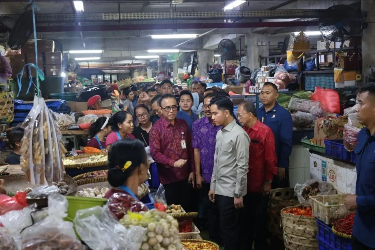 Tekan Inflasi, Gibran Dorong Subsidi Untuk Pedagang Pasar