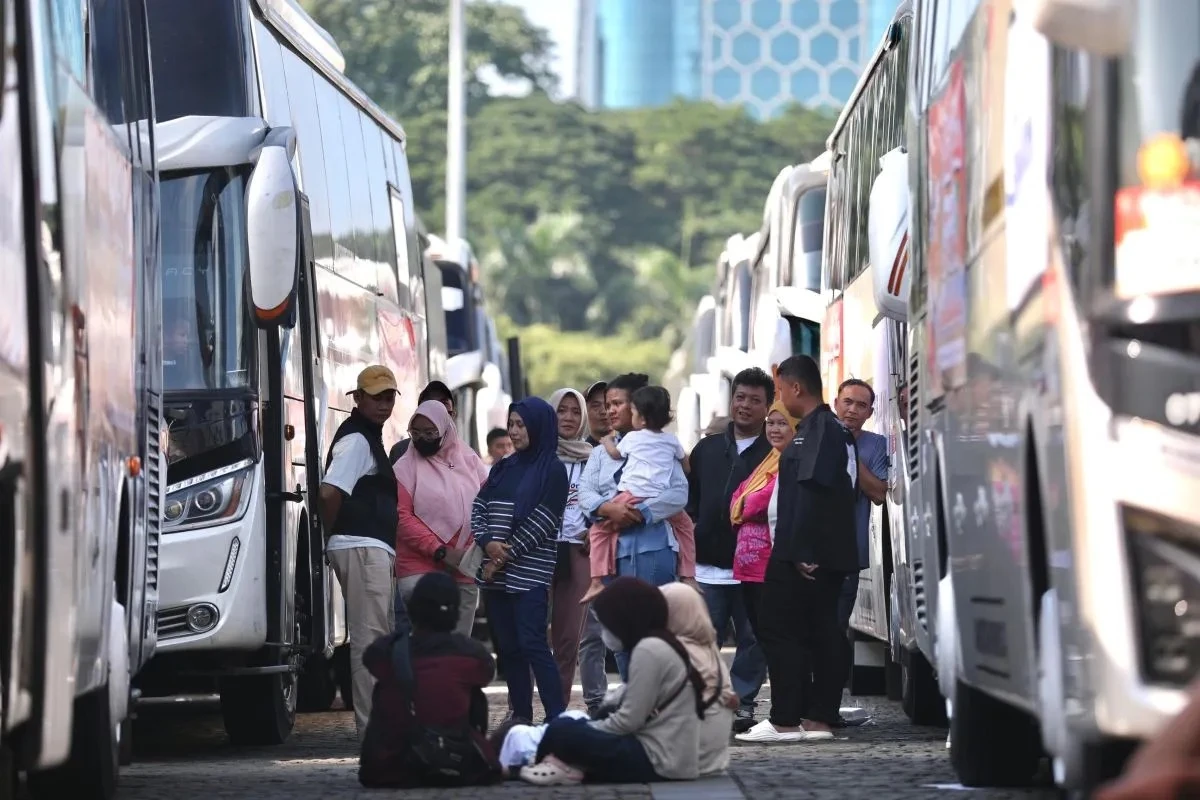 Sudah 40% Warga Jadetabek Berangkat Mudik, Puncaknya Malam Ini
