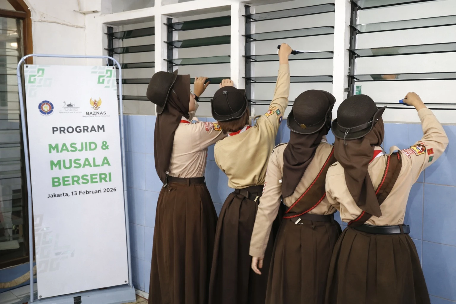 Sambut Ramadan, Baznas Bersihkan Lebih dari 1.000 Masjid dan Musala